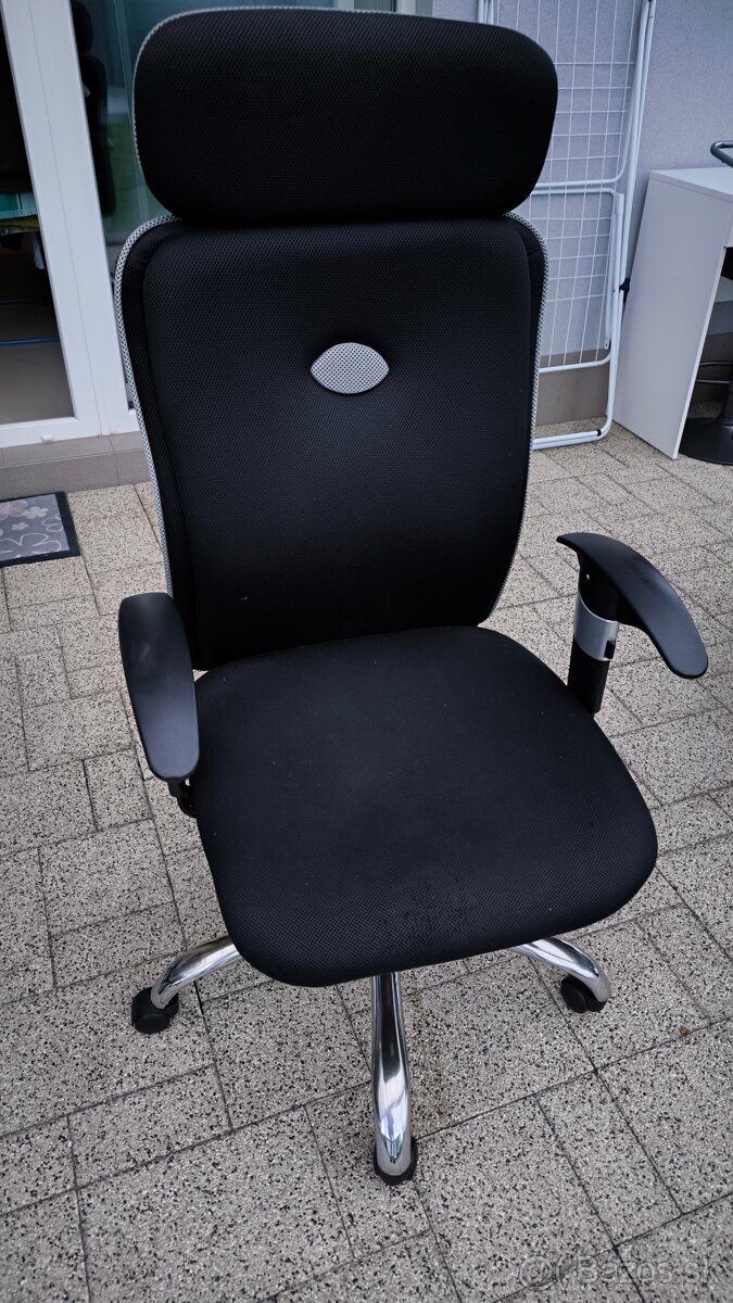 Predám kancelársku stoličku