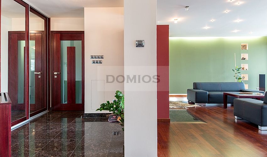 Reprezentačný polyfunkčný objekt (1.300 m2, parking, KE-V)