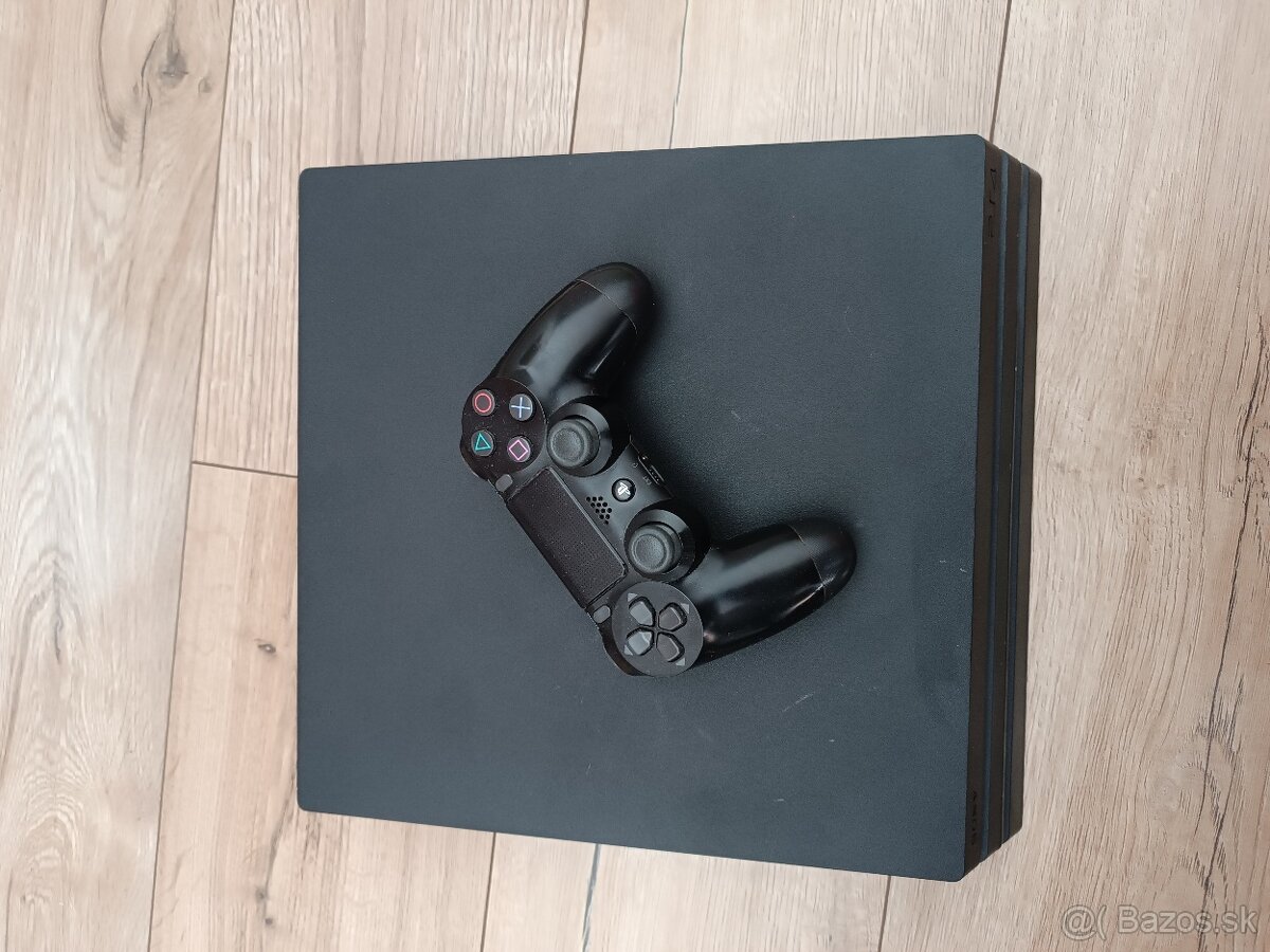 Raritna Playstation 4 Pro PS4