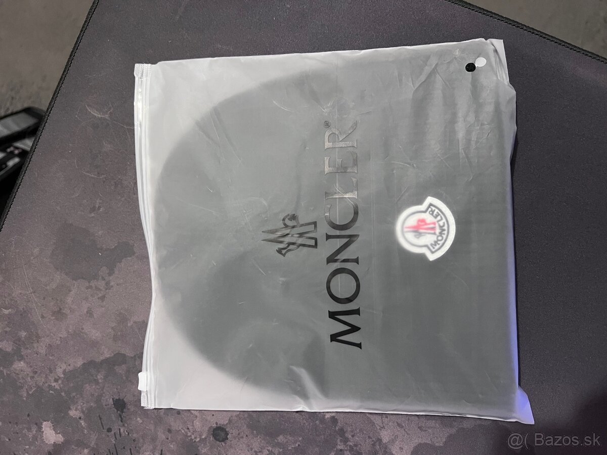 Čiapka Moncler