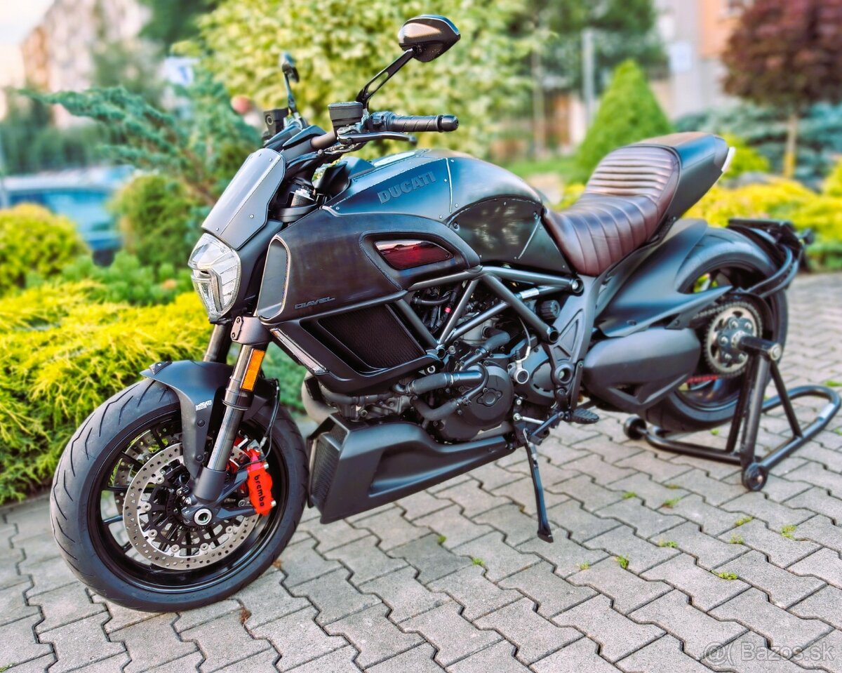 DUCATI DIAVEL DIESEL EDITION 666-ZBERATELSKY KUSOK