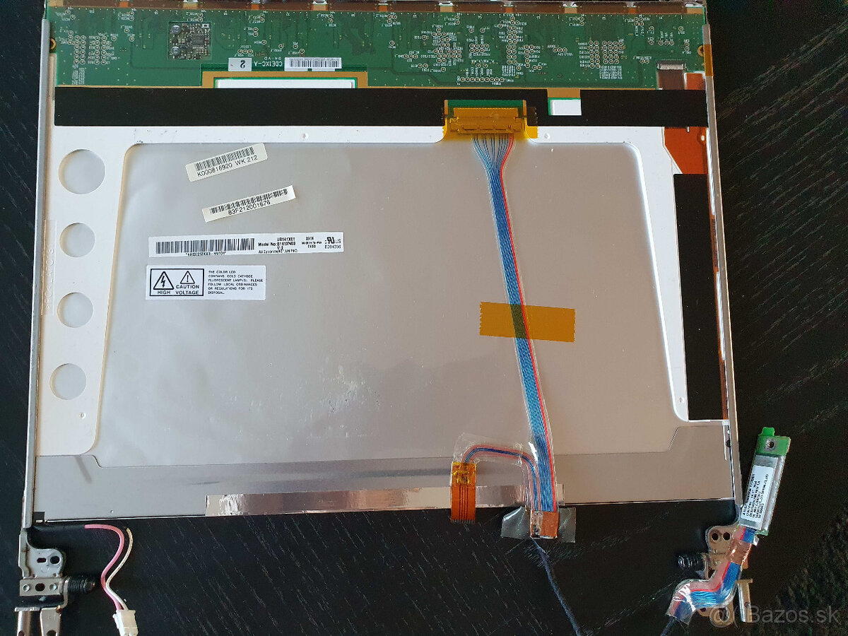 14,1 palcový LCD z notebooku TOSHIBA