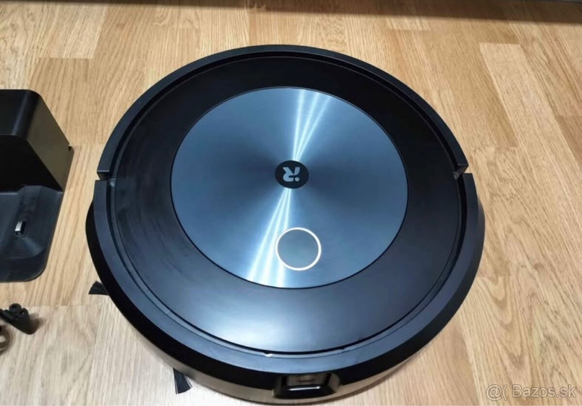 Robotický vysávač