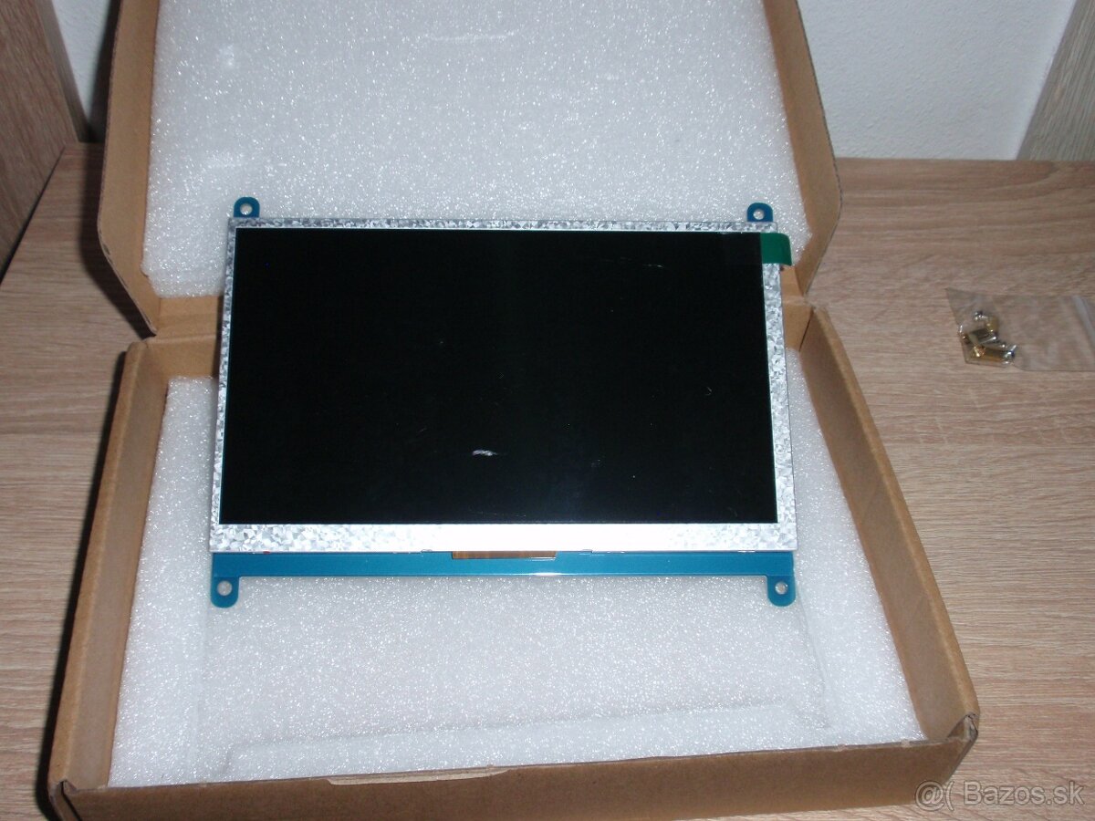 NOVY 7" IPS LCD displej