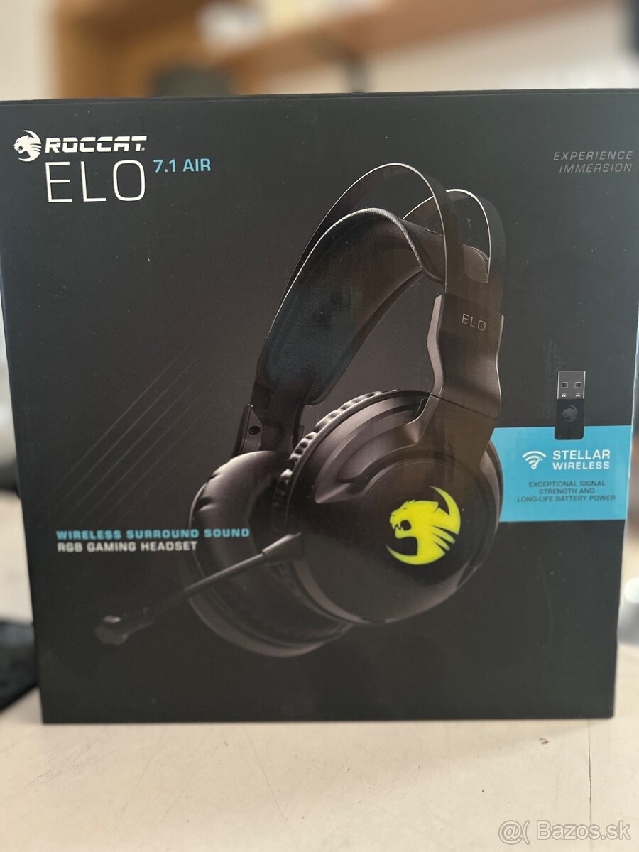 Roccat Elo 7.1 Air gaming a tv headset.