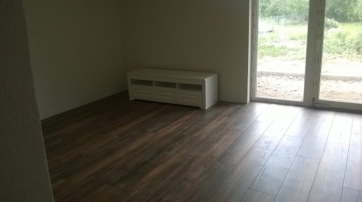 Pokladka podlahy (laminat, vinyl, drevo), nivelacia