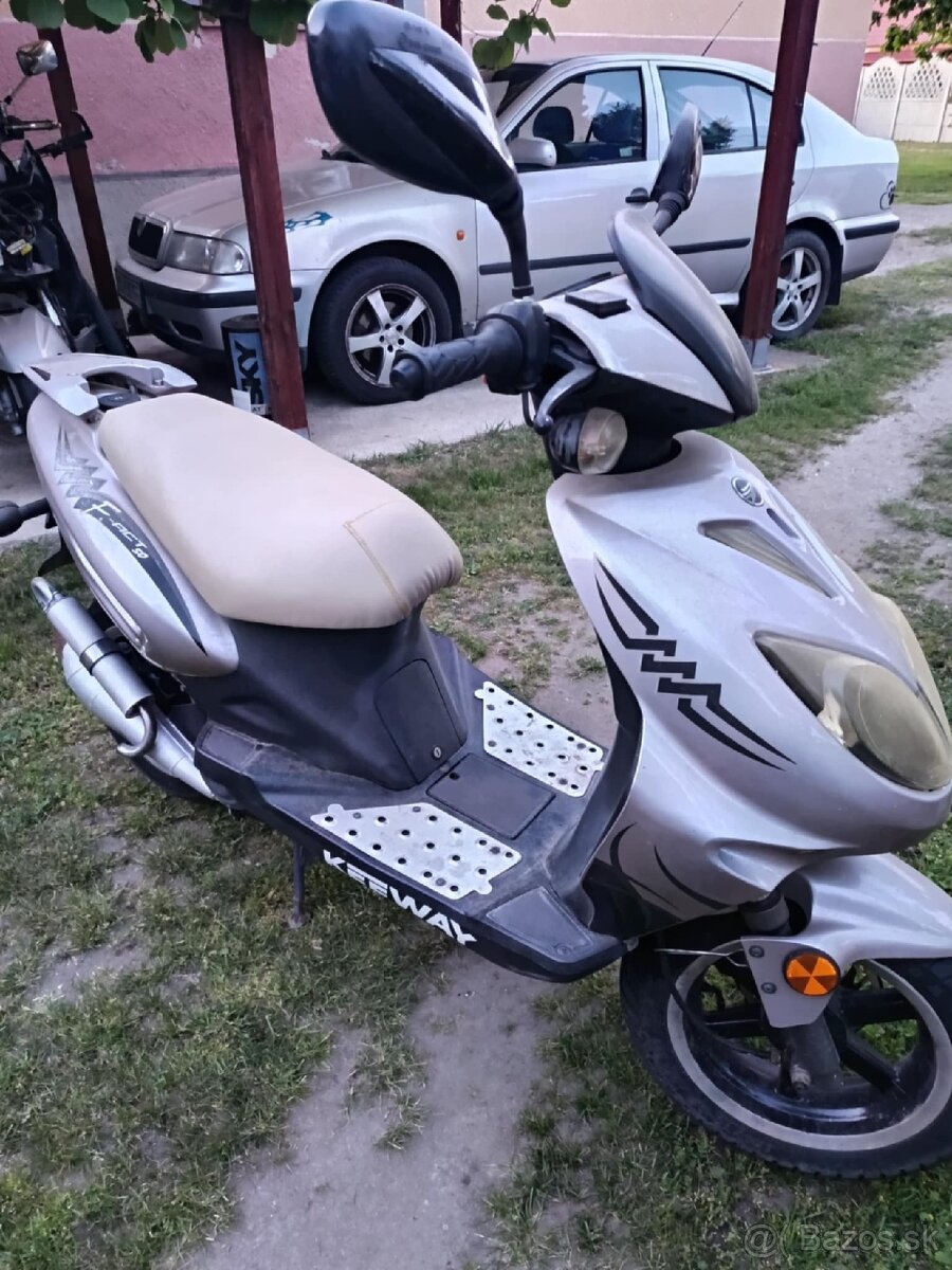 Keeway F-ACT 50 2T. Netreba STK.