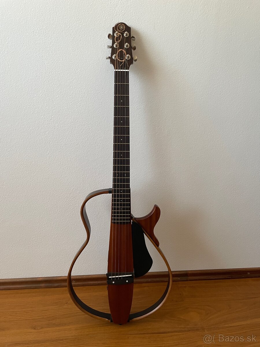 Yamaha SLG200S