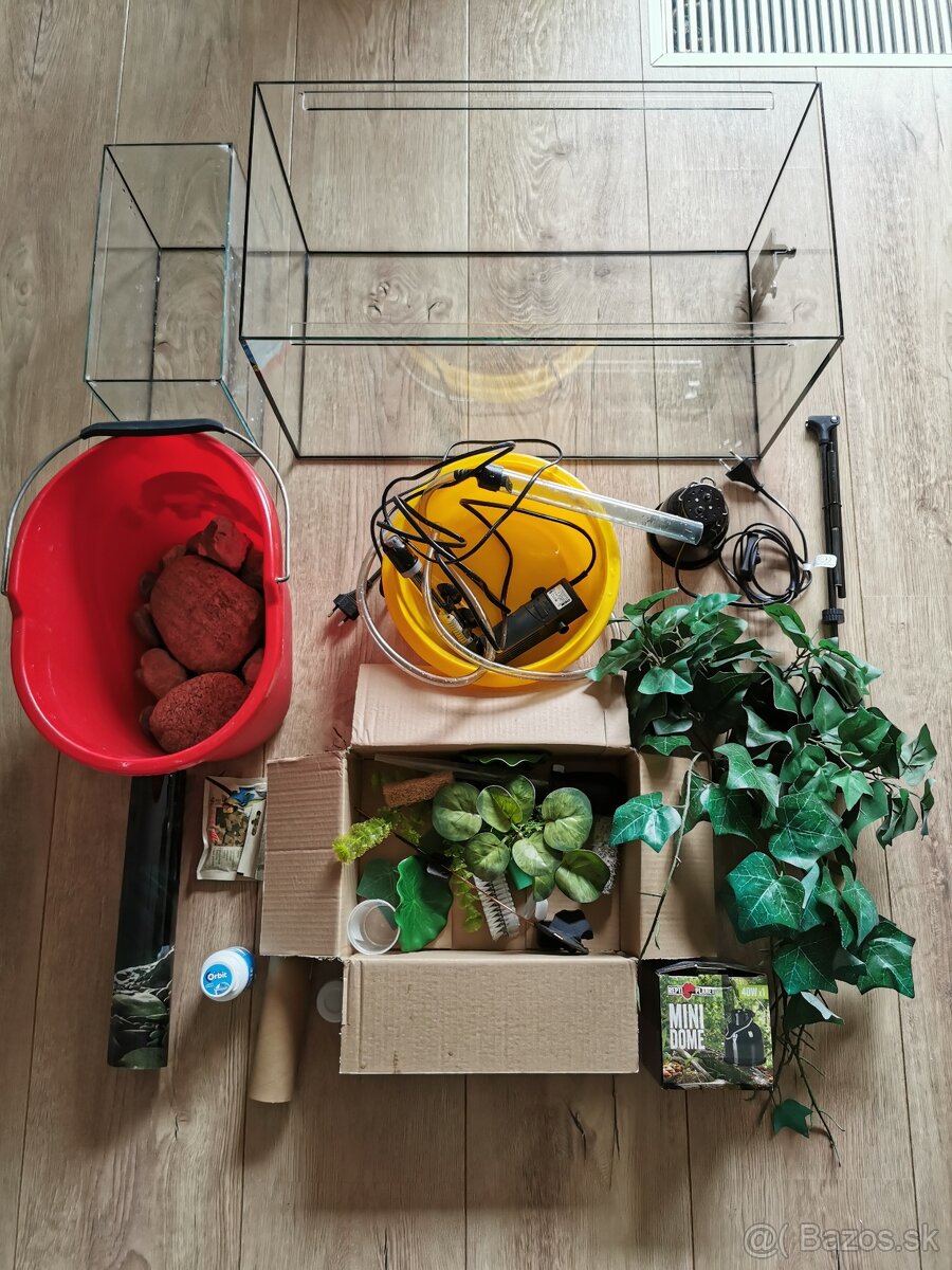 Predam akvarium + komplet prislusenstvo