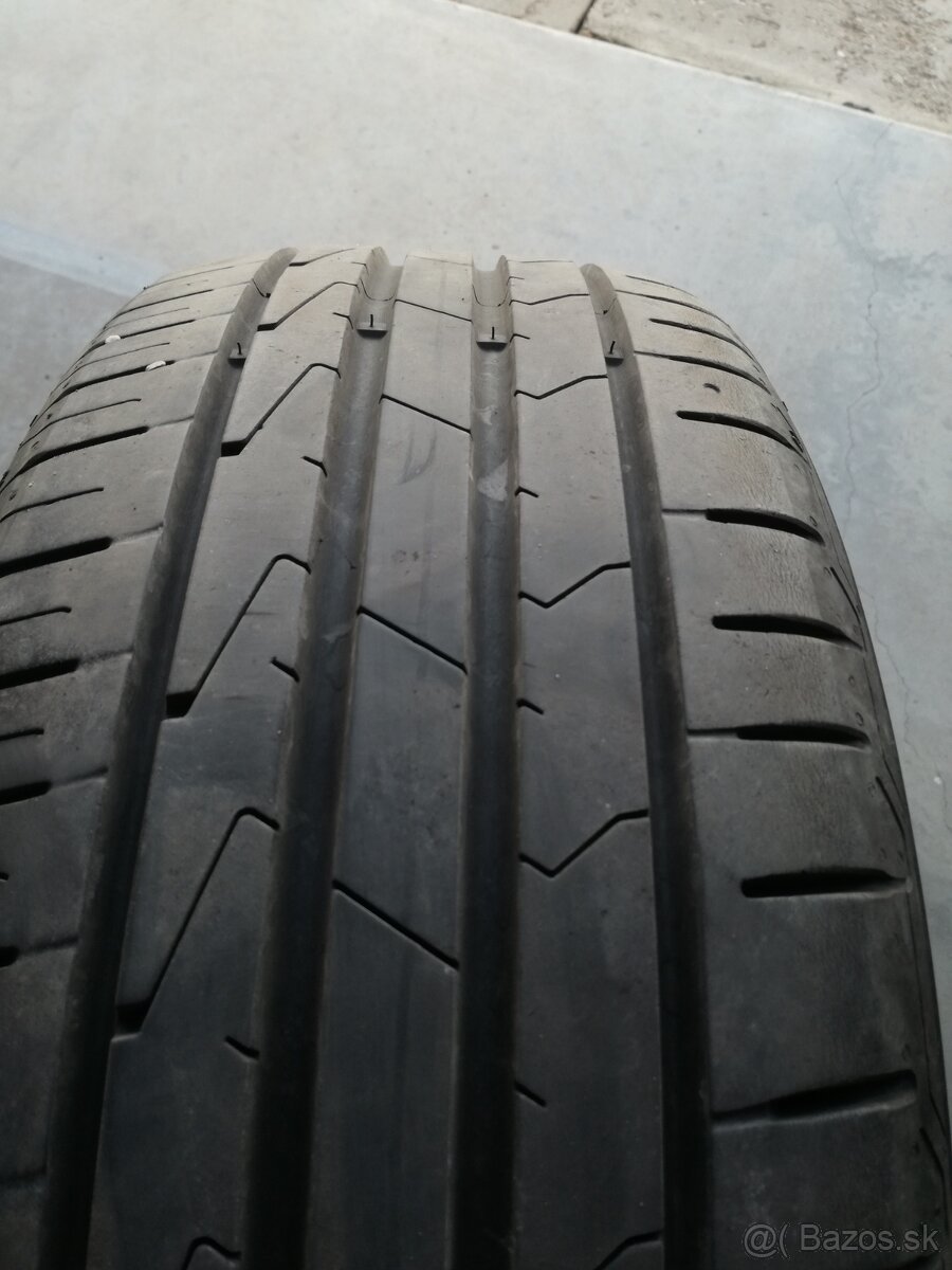 2xletne pneu hankook 205/55 r17 dezen 6mm
