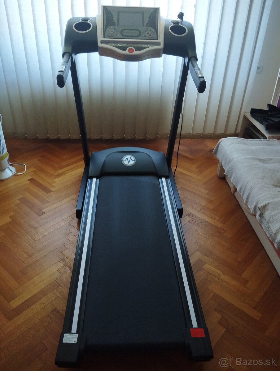 Motorový bežecký - bežiaci pás Master F 25
