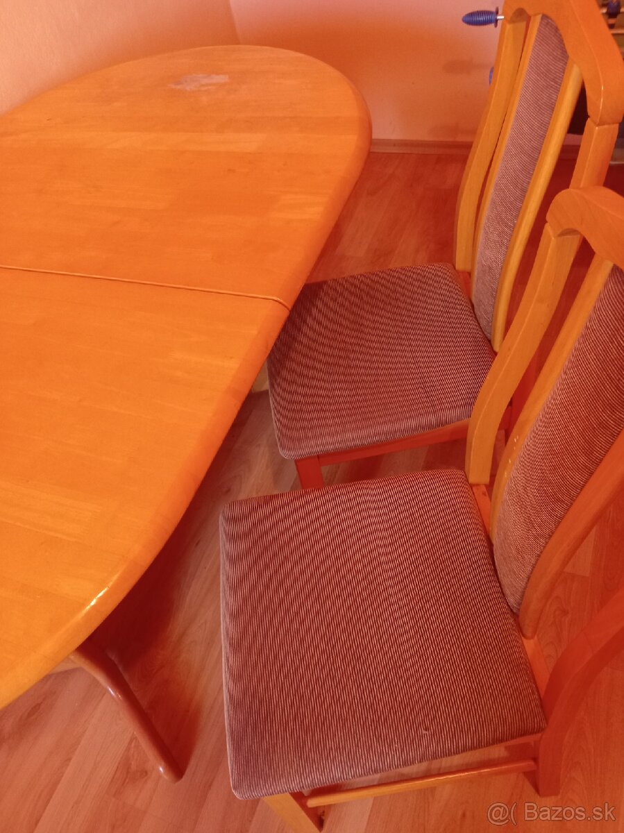Rozkladací stôl +2 stoličky