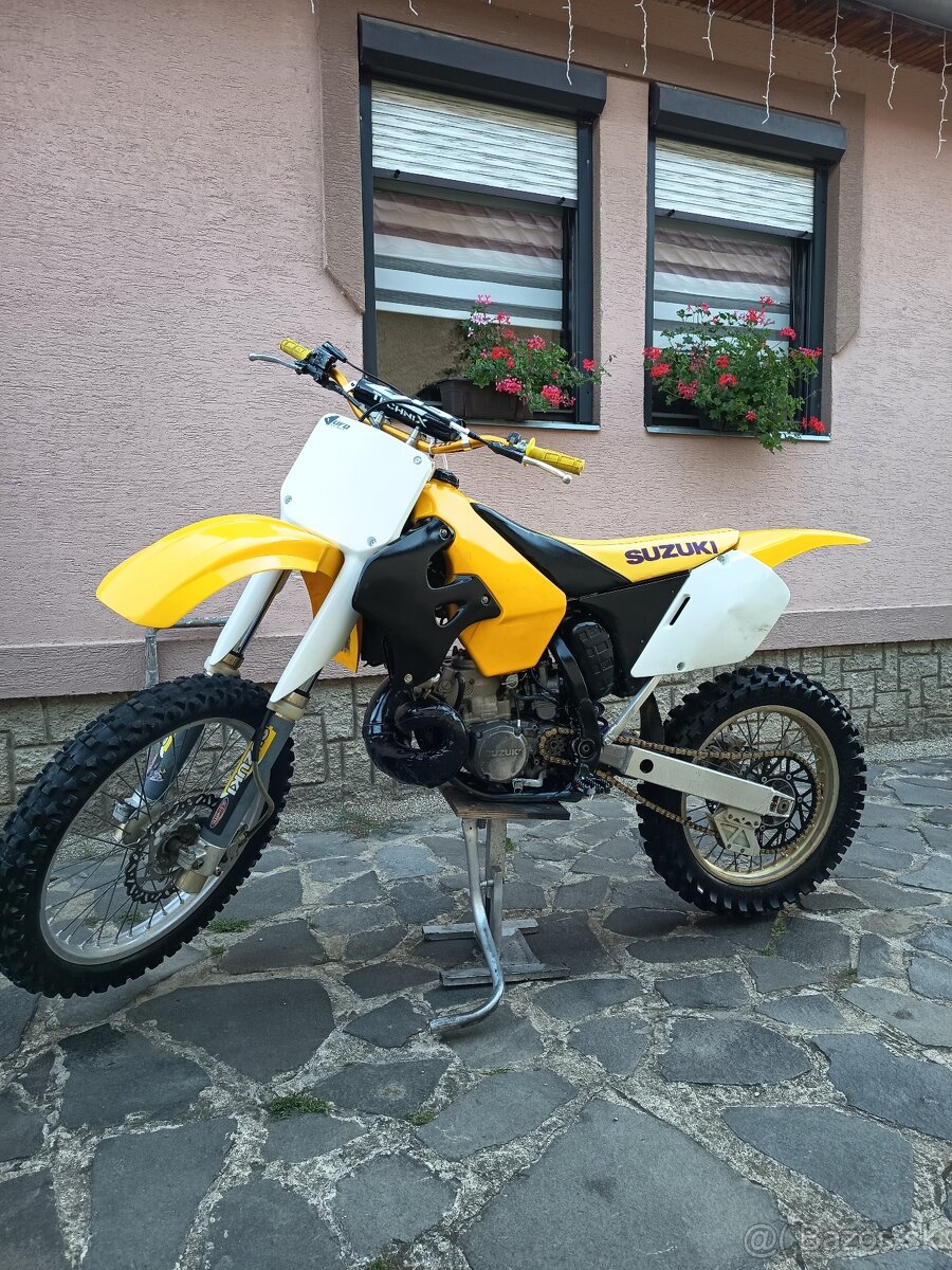 Suzuki RM 250 2t