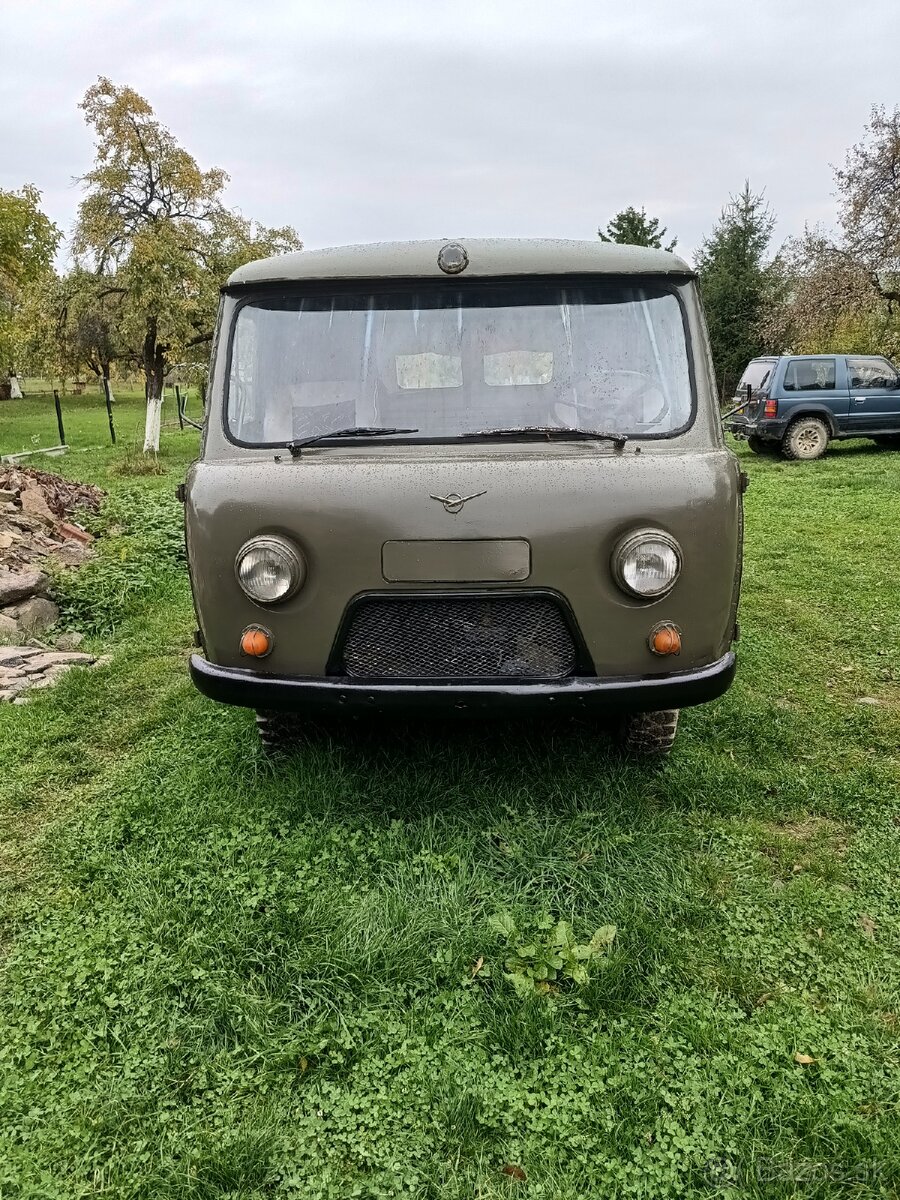 Uaz 452 Buchanka