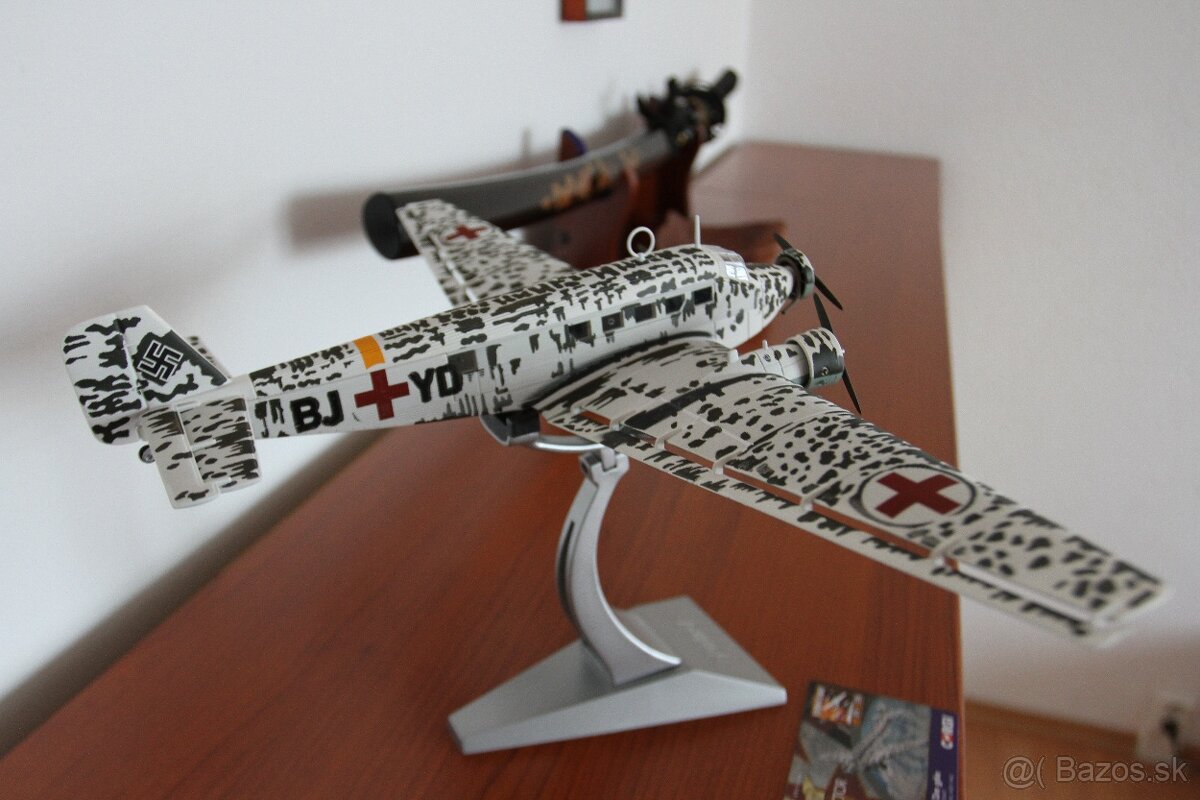 Kovový model lietadla 1:72