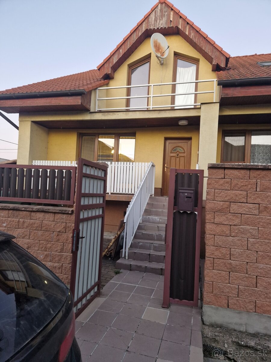 Prenájom rodinného domu v obci Čaňa , Košice - okolie