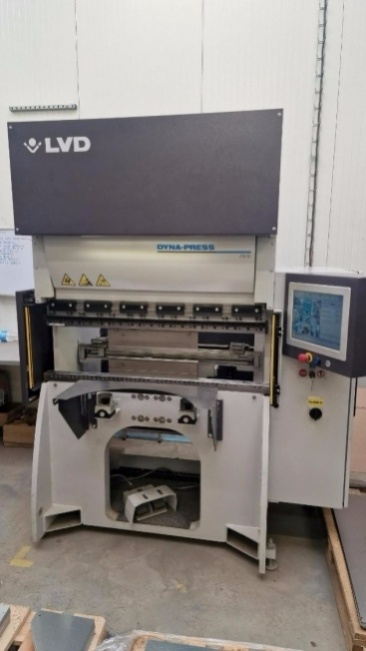 LVD DYNA-PRESS 24/12 PLUS servoelektrický lis ohraňovací