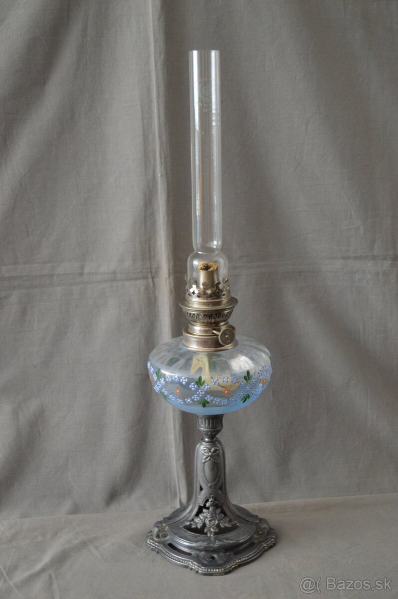 Petrolejová lampa IS Paris