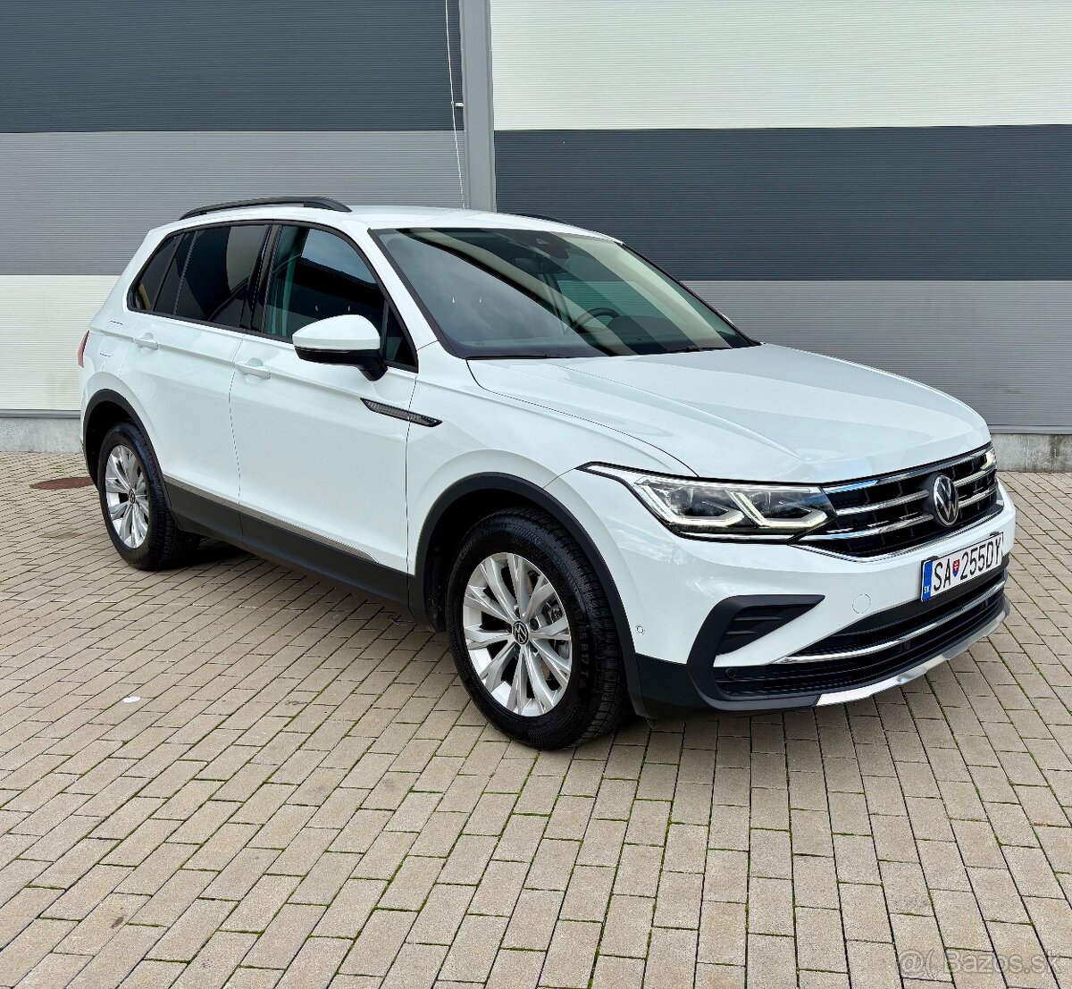 🚗 Volkswagen Tiguan 1.5 TSI DSG – 42 000 km SK Auto