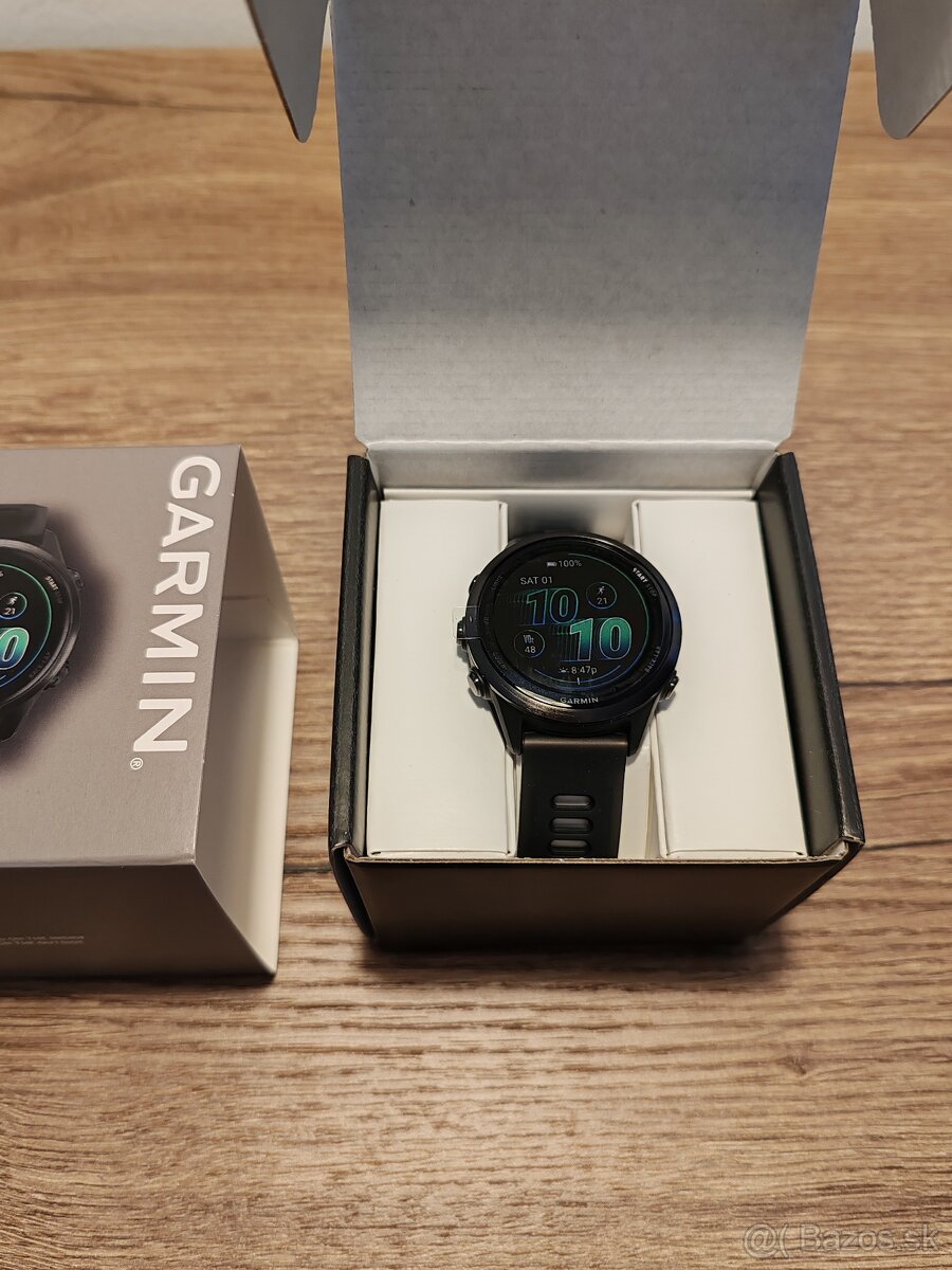 Športové smartwatch GARMIN Forerunner 570 42mm