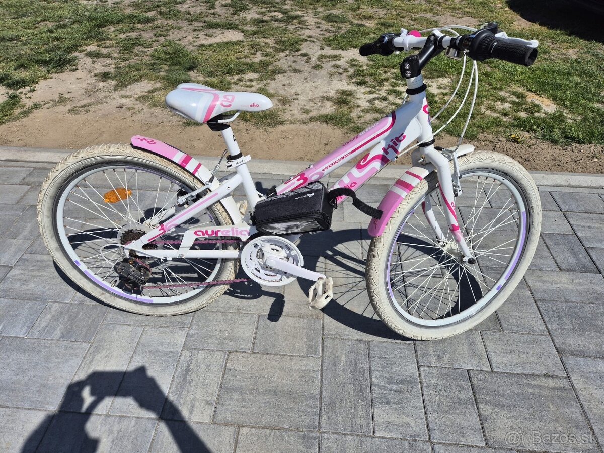 Dievčenský bicykel