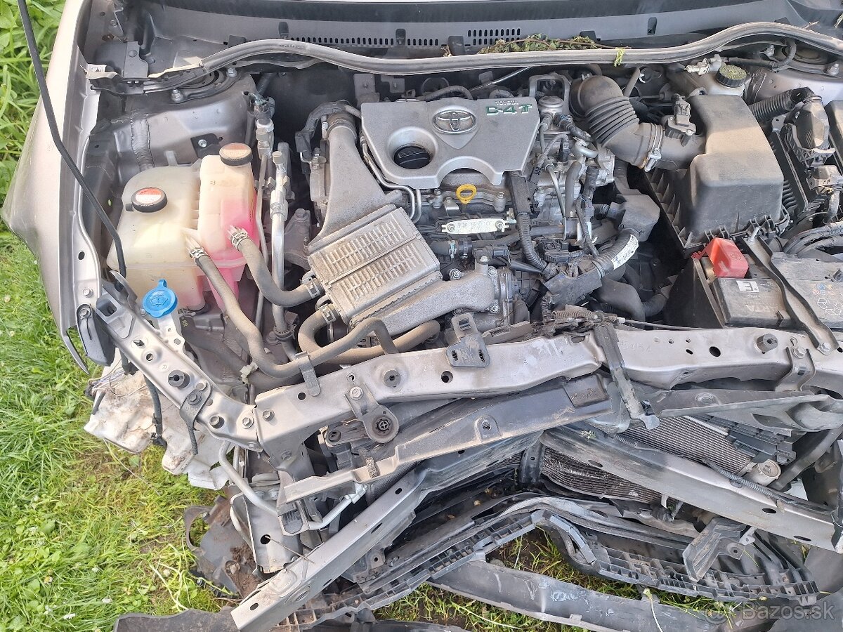 Toyota Auris 1.2T