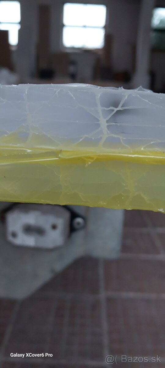 LEXAN 16 OPÁL