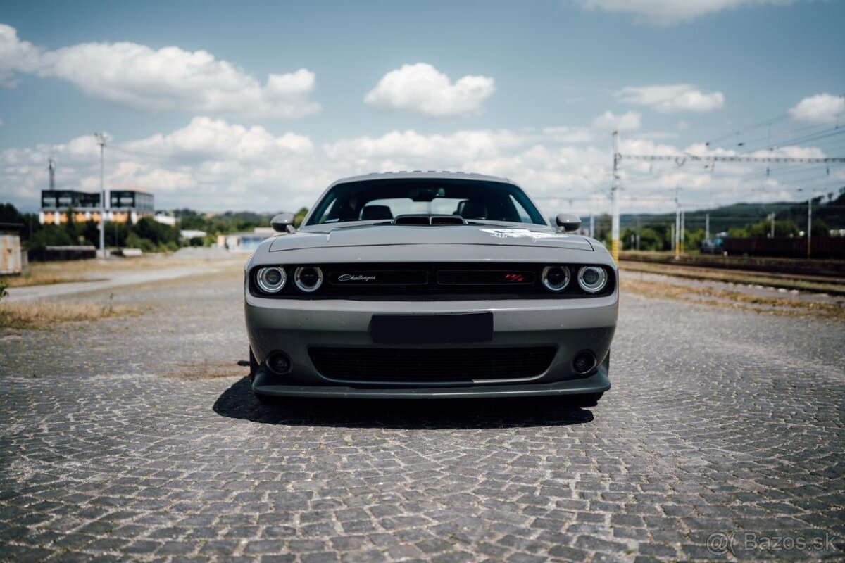 Dodge Challenger 5.7 Hemi V8 SHAKER
