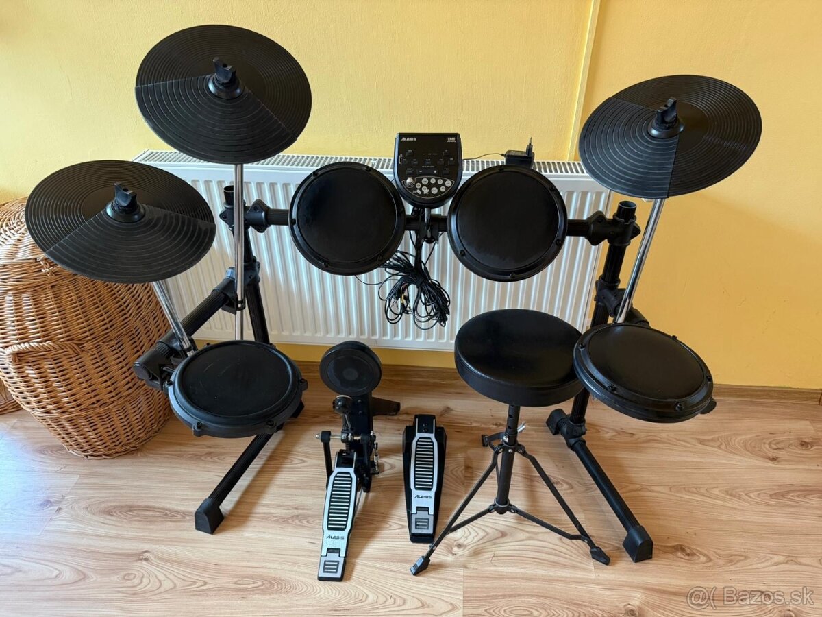 Elektronické bicie Alesis