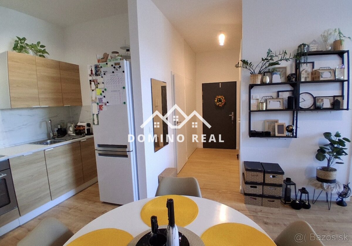 2-izbový byt v komplexe Nový Hlohovec s parkovacím miestom