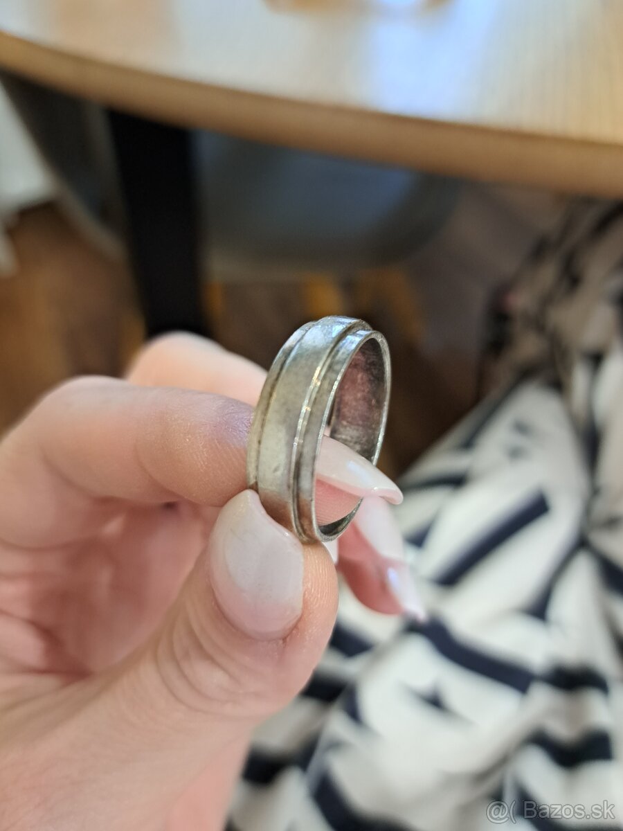 Strieborný prsteň obrúčka