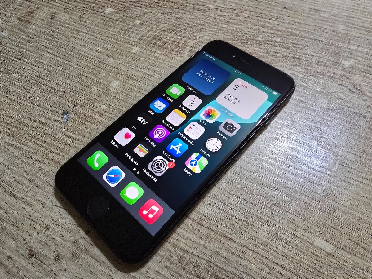 Iphone SE2020 plnefunkcny na displeji nieje ani jeden skraba