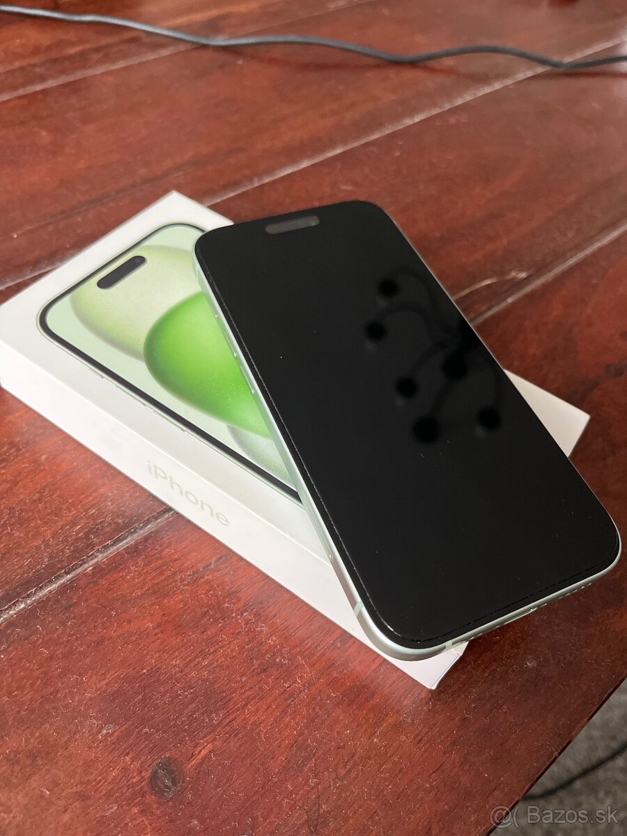 iPhone 15