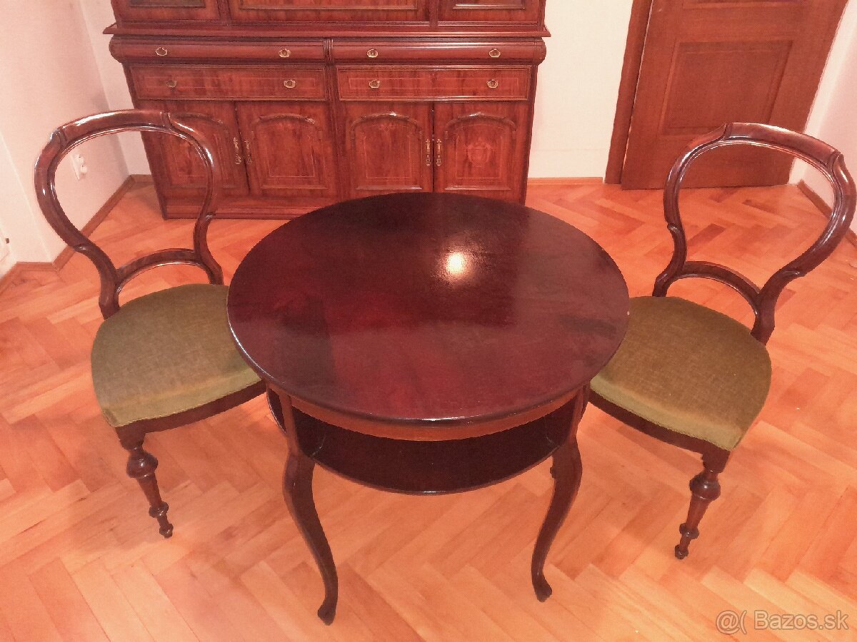 Stôl+stoličky