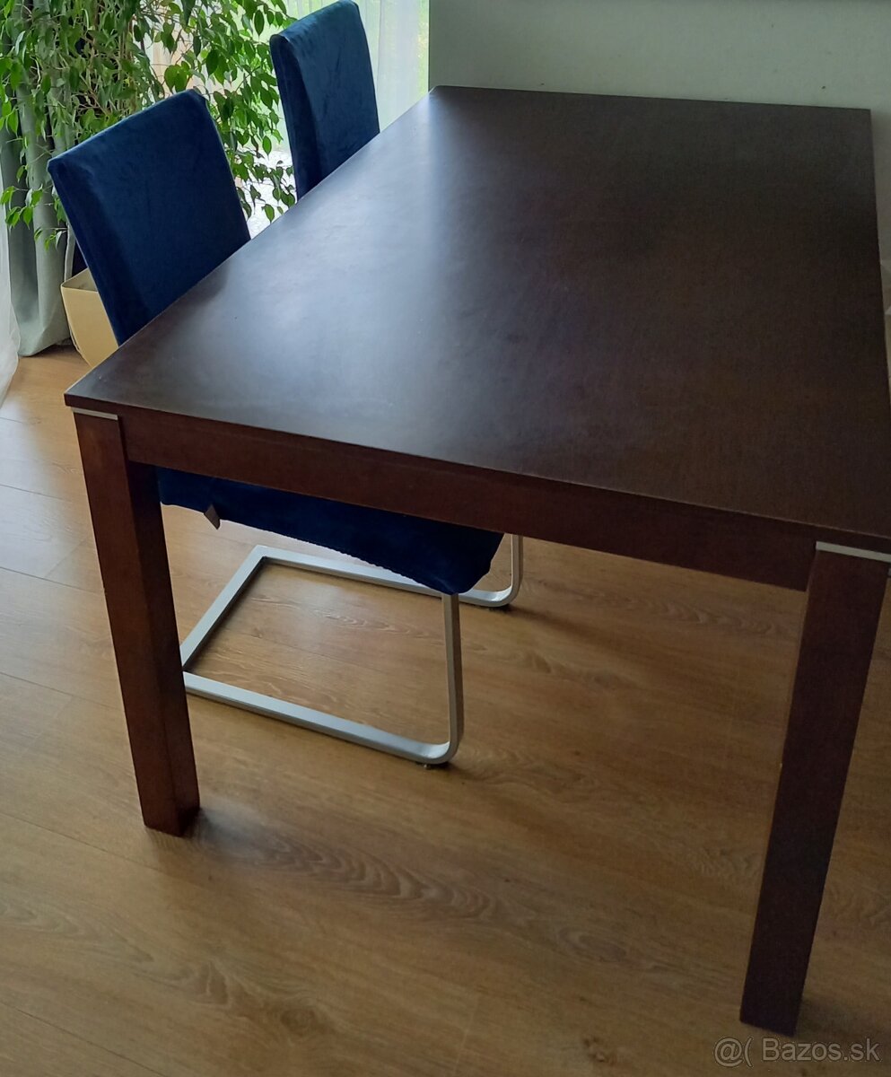 Jedalensky stol