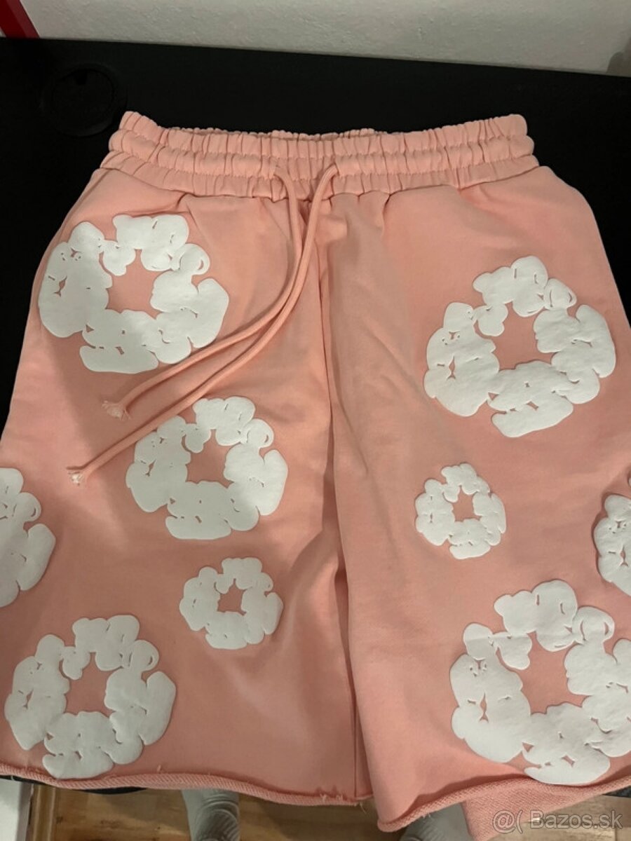 Denim tears sortky