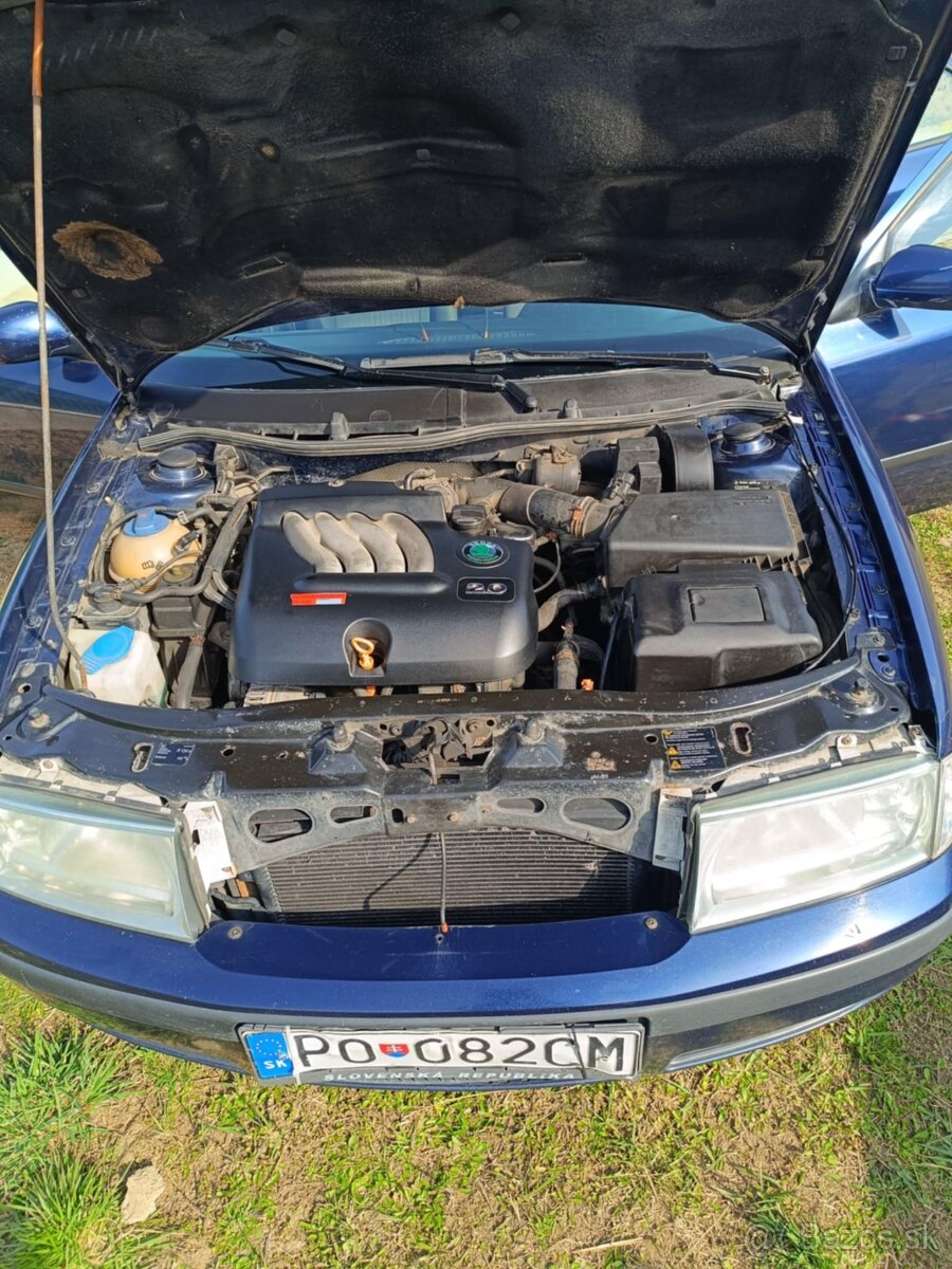 Predám Škoda Octavia 2.0 l benzín na náhradné diely