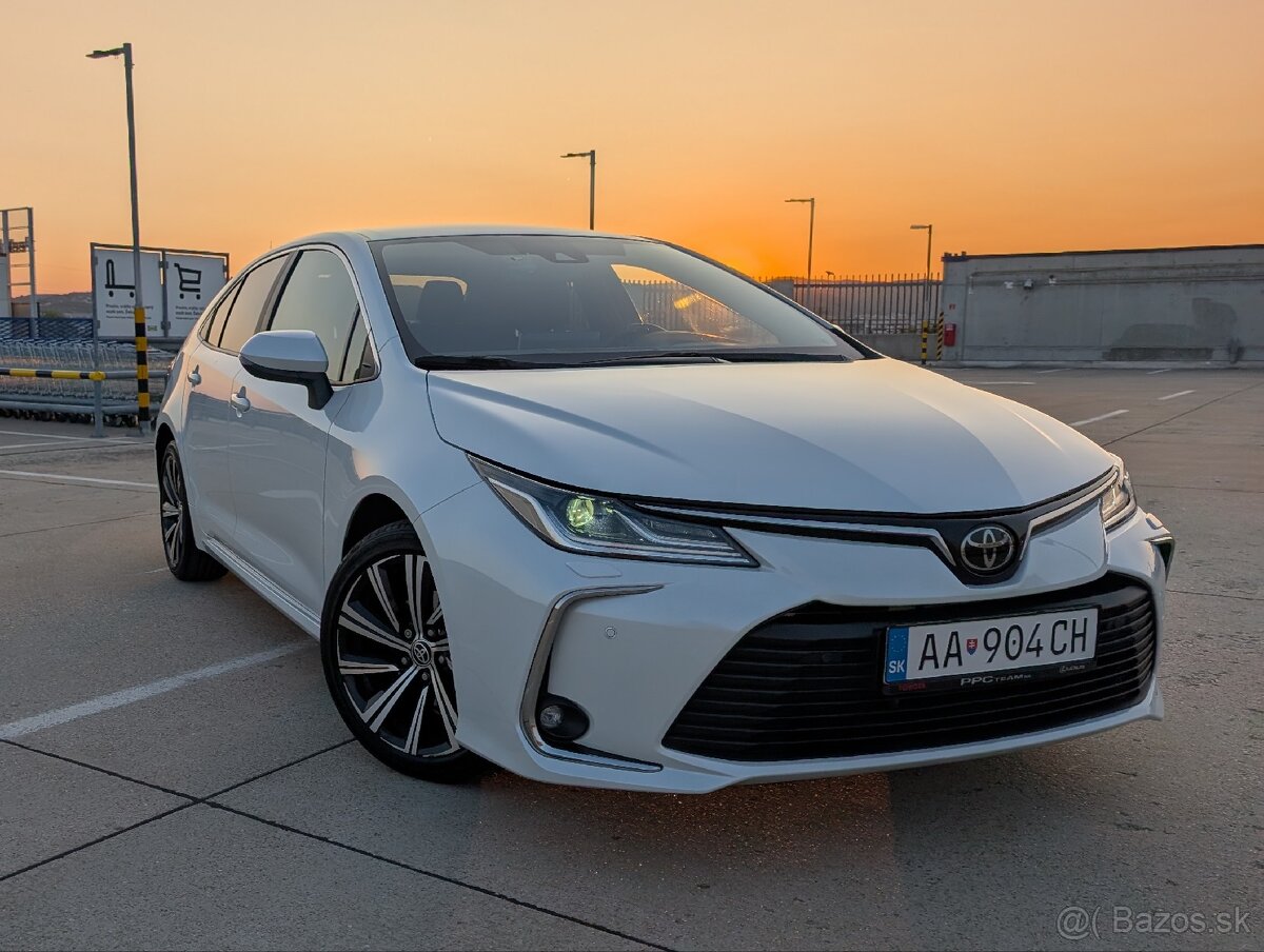 Toyota Corolla Sedan 1.5 CVT Comfort+Tech+Style