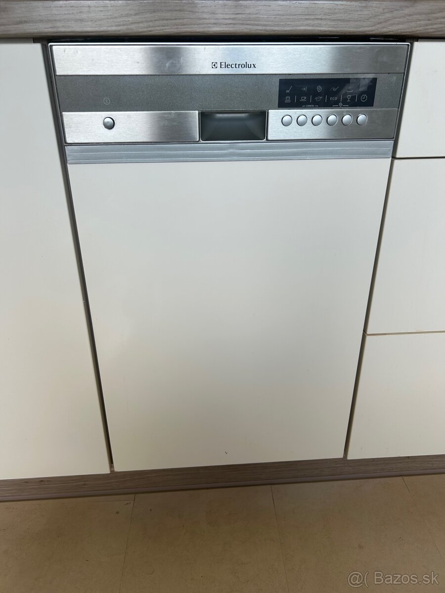 Umyvacka riadu (vstavana) elektrolux