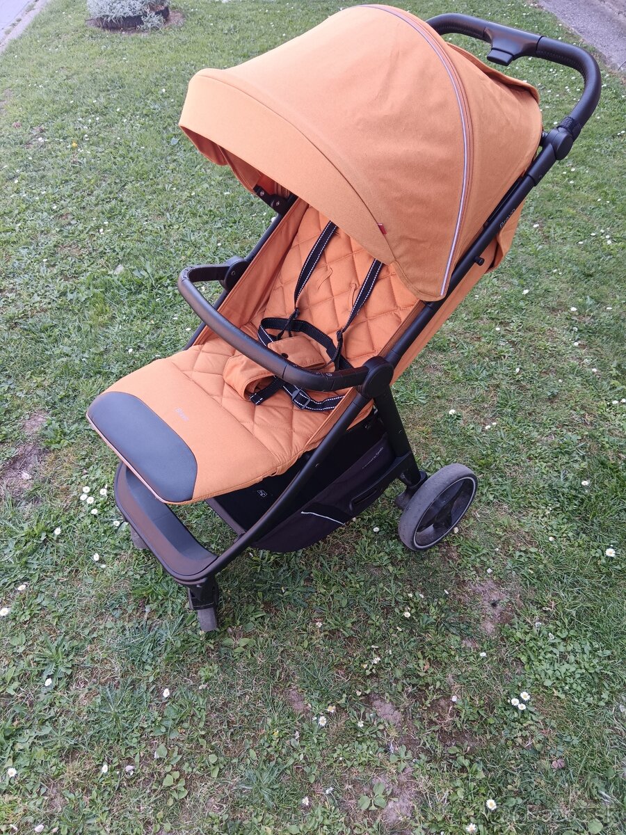 Športový kočík carello bravo