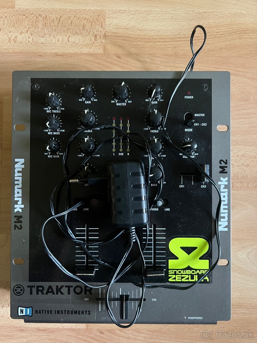 Mixážny pult Numark M2 aparatúra pre DJ aj kapelu