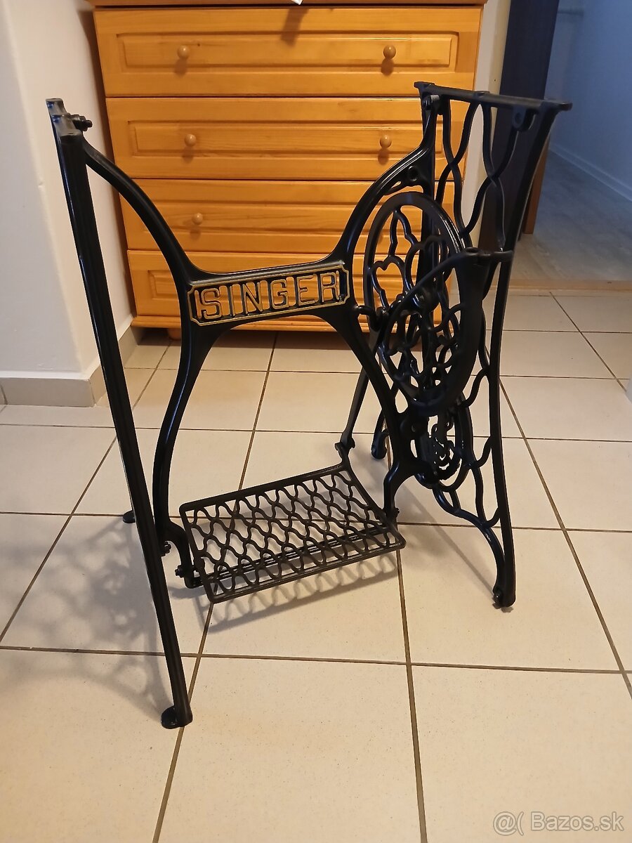 Predam  sijaci stroj Singer.