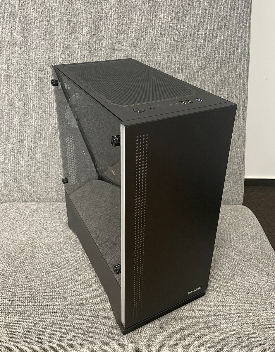 PC Intel i3-8300, GTX 960, 16GB RAM