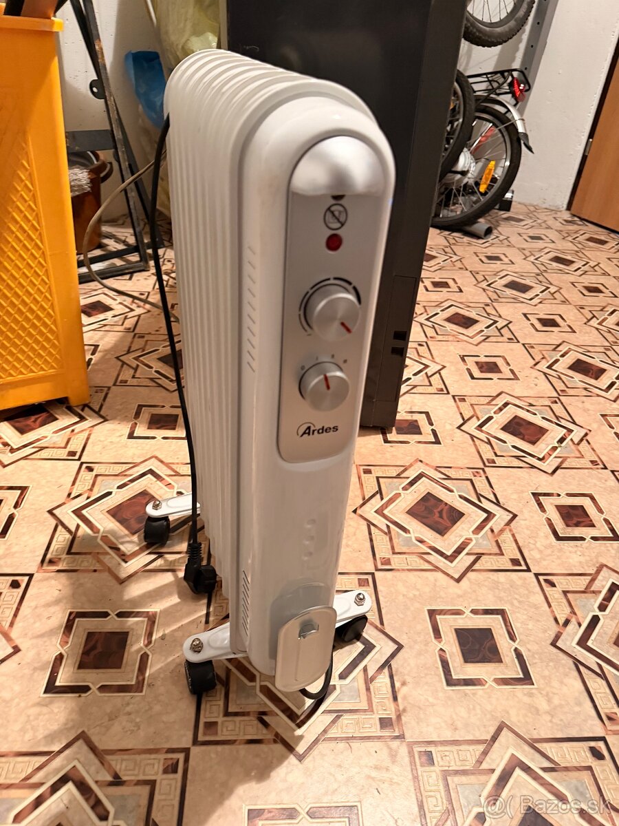 Predám elektricky olejový radiátor Ardes