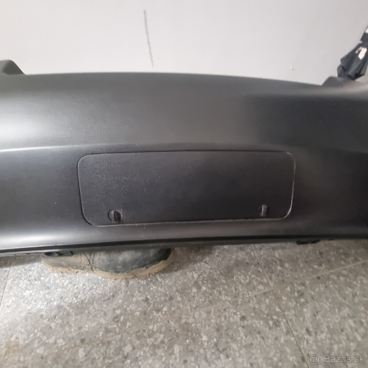 Predam zadny naraznik s dierou pre tažne