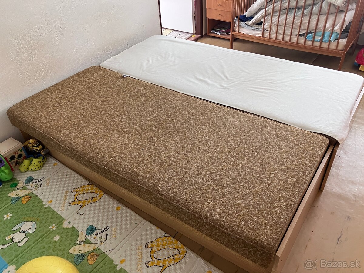 Postel s odkladacim priestorom 200x85