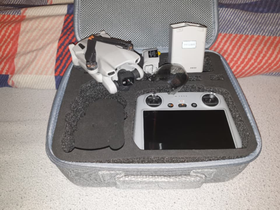 ███ DJI Mini 3 RC - ZARUKA - ODBLOKOVANA VYSKA 500M ███