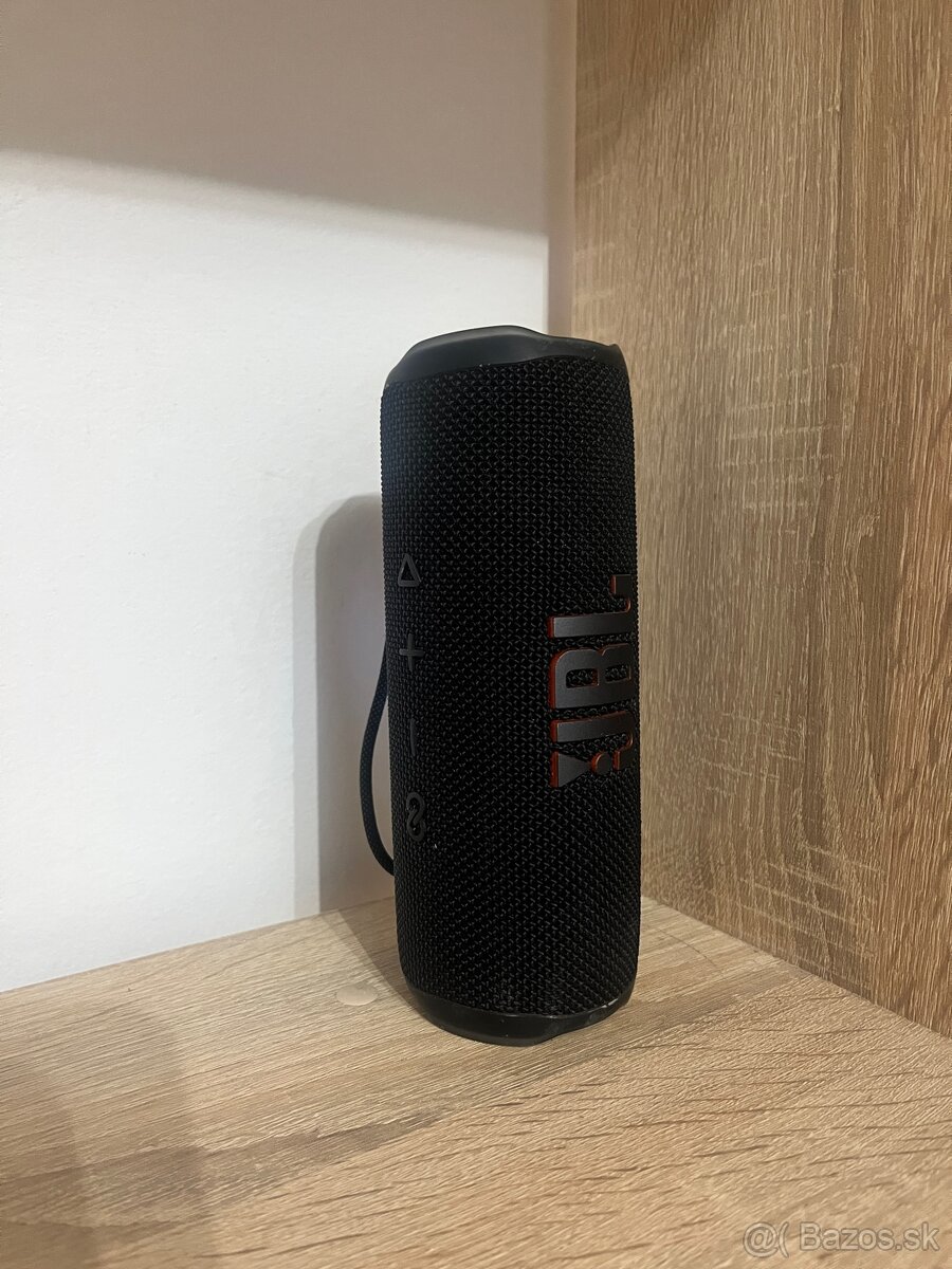Predám Bluetooth reproduktor JBL Flip 6