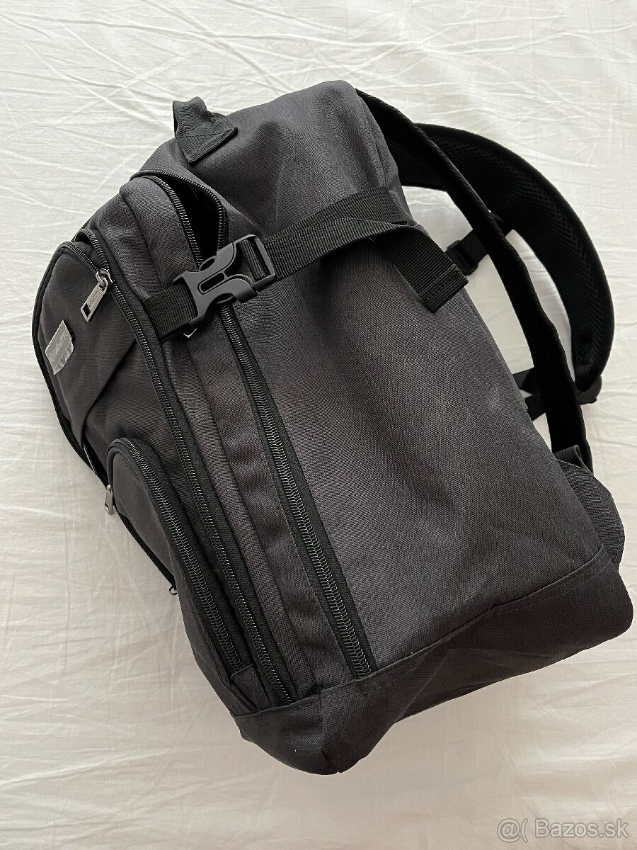 Batoh do lietadla, Ryanair, Wizzair