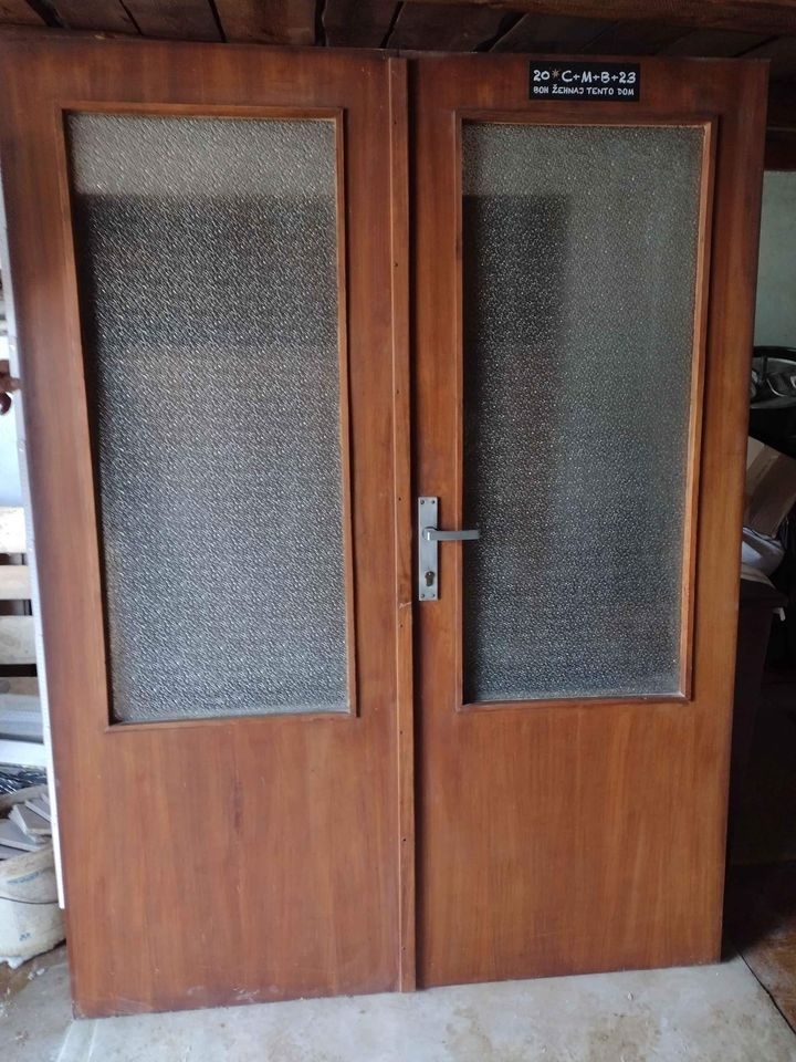 drevené dvere
